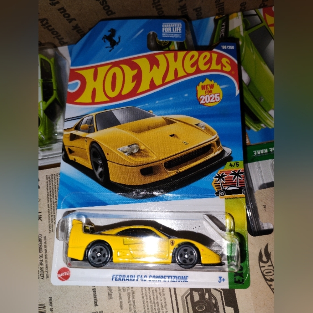 Hot Wheels Exotics Ferrari F40 Competizione YELLOW 198/250